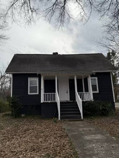 Main picture of 615 W 2nd Ave