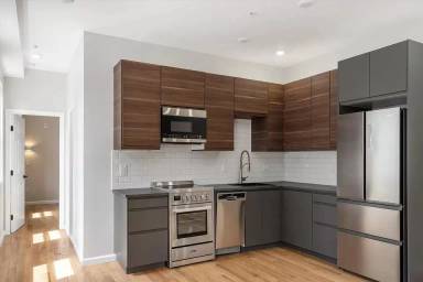 Main picture of 334 Saint Paul St