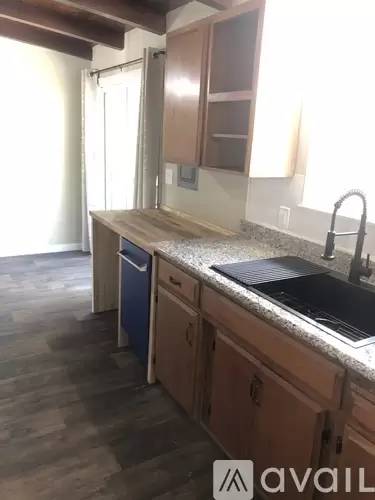 Main picture of 471 Burlando Rd