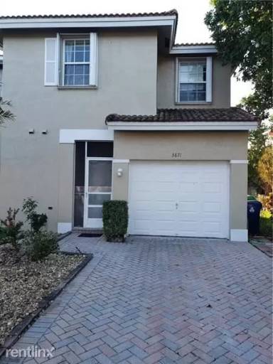 Main picture of 3871 NW 90th Way