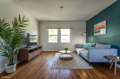 Main picture of 8754 Belford Ave