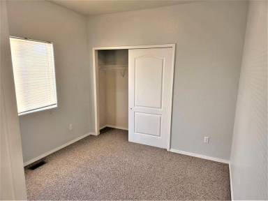 Main picture of 715 Ridgebury Pl