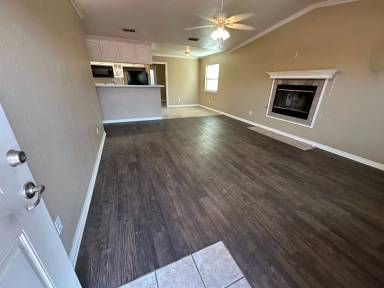 Main picture of 8320 Cambridge Rd