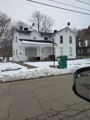 Main picture of 117 River St