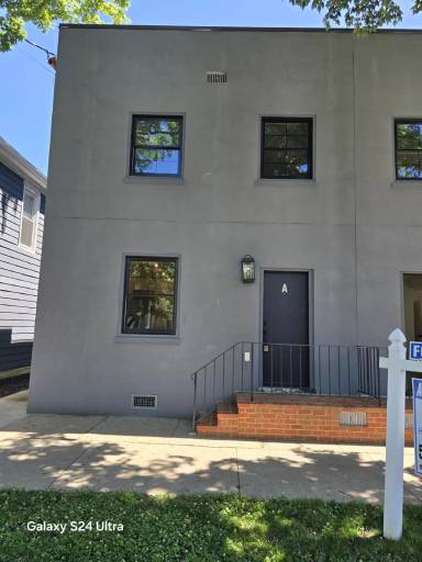 Main picture of 1401 Charles St