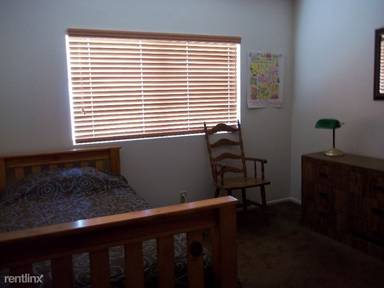 Main picture of 2103 W Jefferson Blvd
