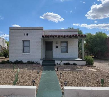 Main picture of 1540 E 9th St