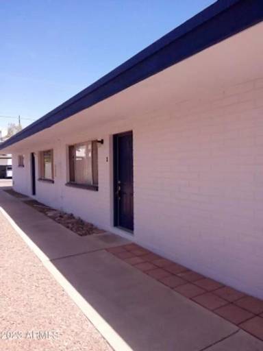 Main picture of 530 W Malibu Dr