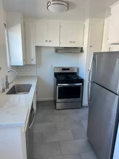 Main picture of 8665 Pickford St