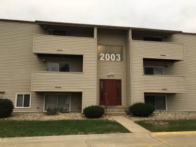 Main picture of 2003 S Mattis Ave