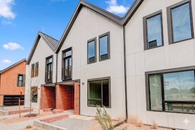 Main picture of 5735 W 91st Pl