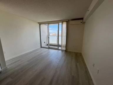 Main picture of 801 South St