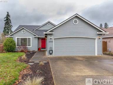 Main picture of 2700 NE 95th Cir