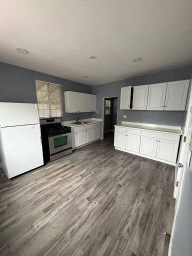 Main picture of 623 E Santa Ana Blvd