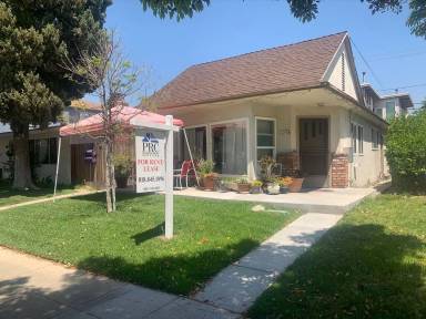 Main picture of 234 N Hollywood Way