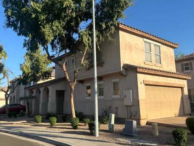 Main picture of 623 E El Monte Pl