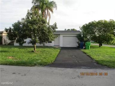 Main picture of 6886 NW 28th St