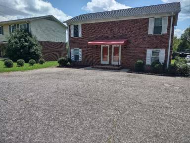 Main picture of 209 Lancaster Ave