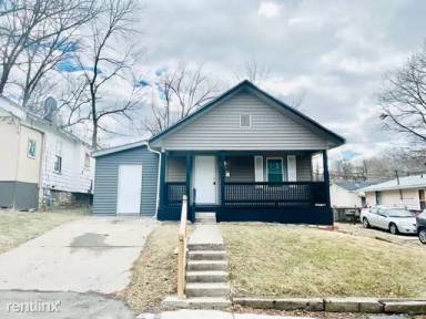 Main picture of 4215 E 60th St