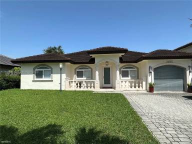 Main picture of 18201 SW 149th Ave