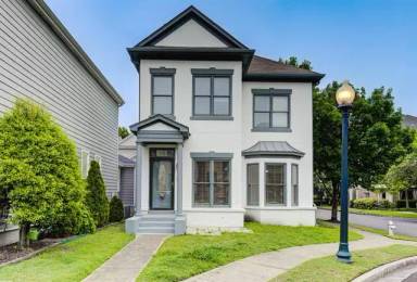 Main picture of 604 Madewood Dr