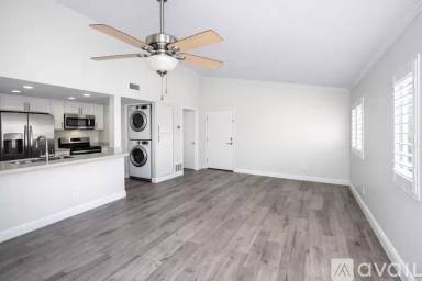 Main picture of 26212 La Real