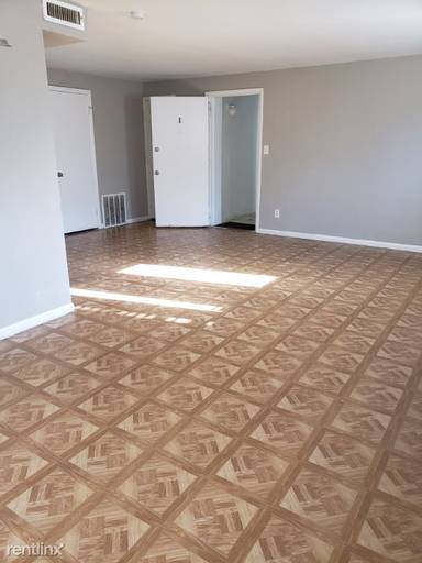 Main picture of 2443 Noble Rd