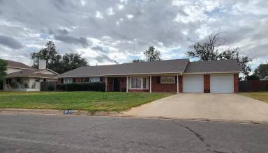 Main picture of 3205 Seaboard Ave