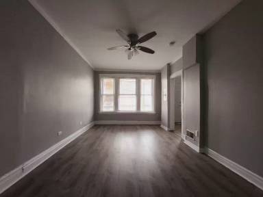 Main picture of 4638 S Saint Lawrence Ave