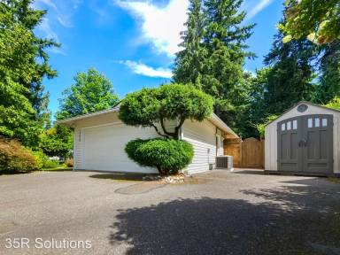 Main picture of 14620 NE 65th Ct