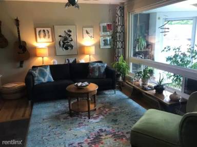 Main picture of 18057 7th Ave NE