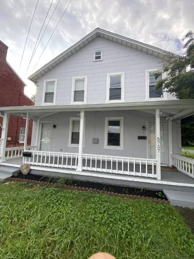 Main picture of 5757 Main St