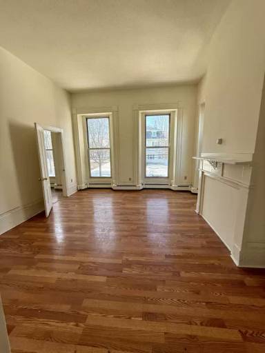 Main picture of 72 3rd St