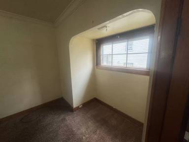 Main picture of 3591 E 108th St