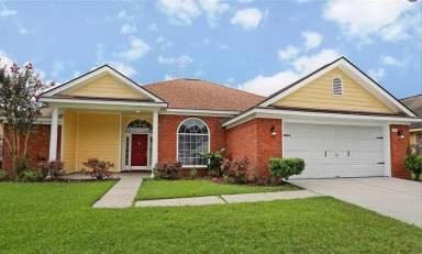 Main picture of 122 Hopeland Dr