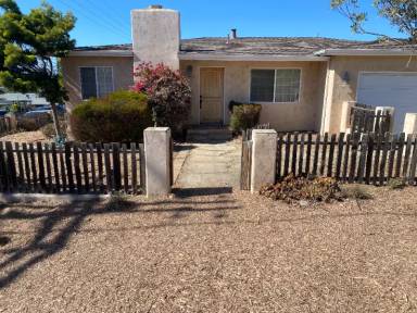 Main picture of 1531 Elm Ave