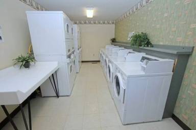 Main picture of Fox Park Apartments