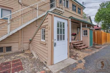 Main picture of 1060 Grand Ave