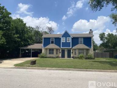 Main picture of 2210 Lanier Dr
