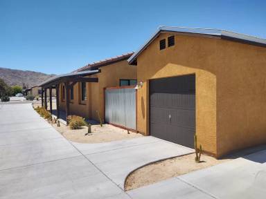 Main picture of 6639 National Park Dr