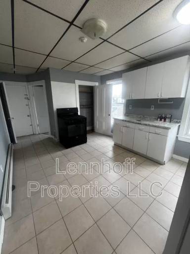 Main picture of 159 S Union St