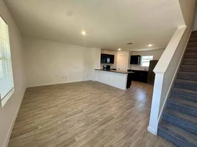 Main picture of 16635 Colleen Pl