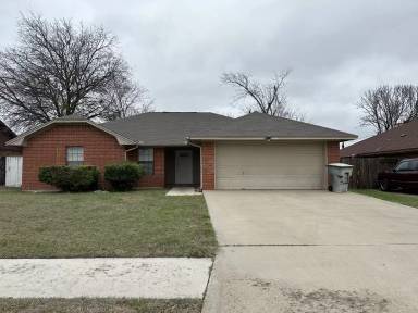 Main picture of 409 Suzie St