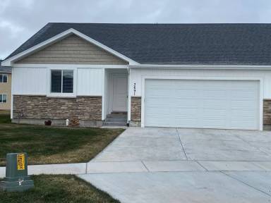 Main picture of 3691 E Cherry Ln