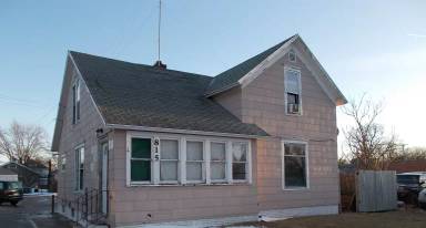 Main picture of 815 W 2nd St