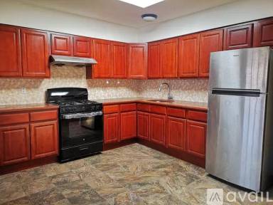 Main picture of 2078 E 56th St