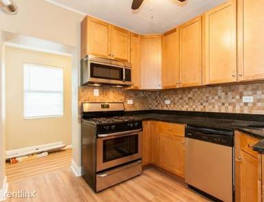 Main picture of 1424 W Winona St