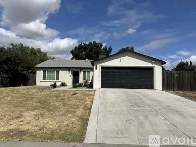 Main picture of 2309 Sandalwood Dr