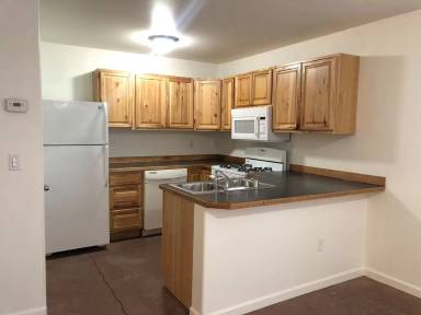 Main picture of 574 S Tracy Dr