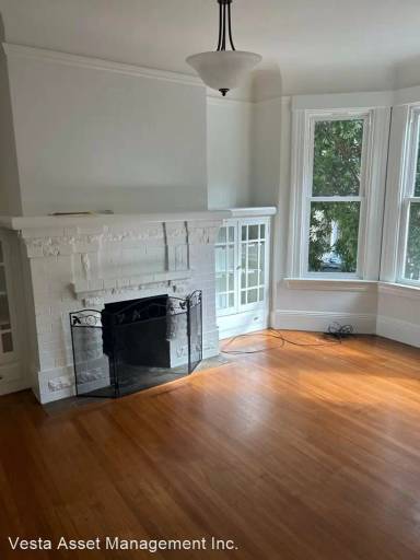 Main picture of 197 Cook St
